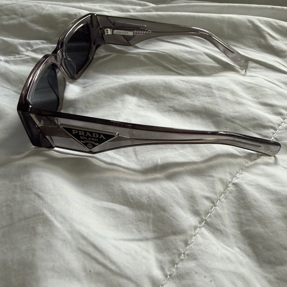 Prada Brown Translucent Sunglass Temples - Brown Accents - Picture 4 of 6